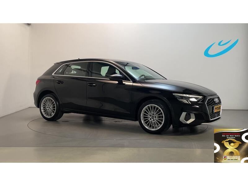 Zwart Gebruikt 2022 Audi A3 Advanced Hatchback | € 22.400 (Super prijs) - Afbeelding 1/3