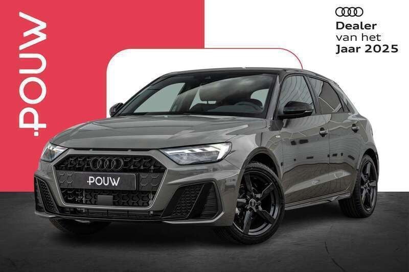 Grijs, metallic lak Nieuw 2025 Audi A1 Sportback S-Line Hatchback | € 41.950 (Iets duurder) - Afbeelding 1/4