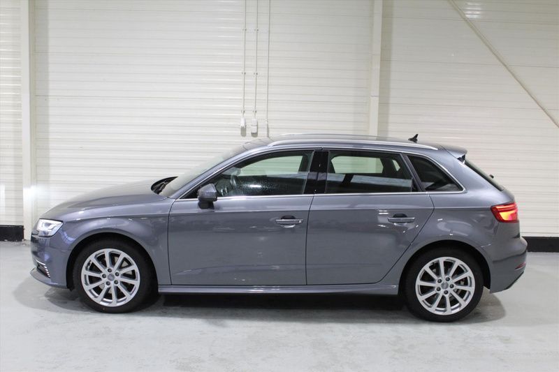 Occasion Audi A3 e-tron Design 204 PK (150 kW) 2020 Hatchback Hatchback