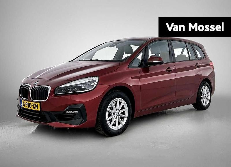 Rood Gebruikt 2020 BMW 218 Gran Tourer Executive MPV | € 19.900 (Goede deal) - Afbeelding 1/4