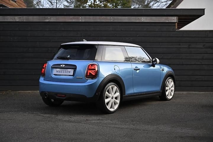 Occasion Mini Cooper Business 136 PK (100 kW) 2016 Blauw Hatchback