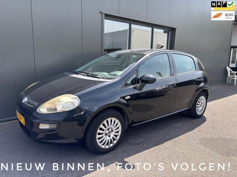 Zwart Gebruikt 2011 Fiat Punto Active Hatchback | € 3.495 (Goede deal) - Afbeelding 1/2