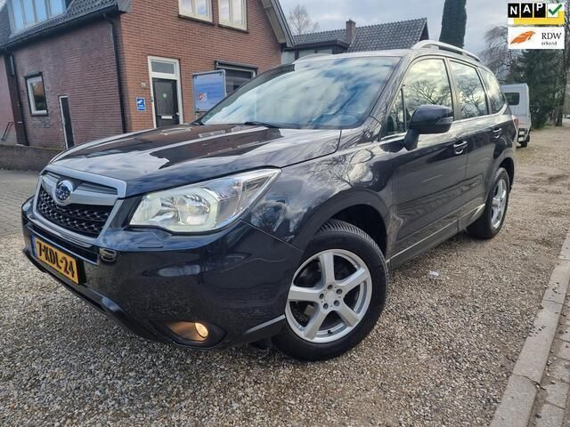 Grijs, metallic lak Gebruikt 2013 Subaru Forester SUV | € 13.495 (Eerlijke prijs) - Afbeelding 1/4