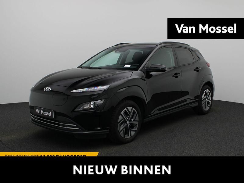 Zwart Gebruikt 2023 Hyundai Kona SUV | € 22.400 (Eerlijke prijs) - Afbeelding 1/4