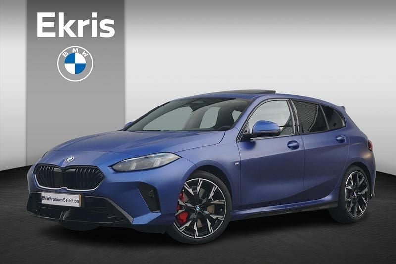 Blauw Gebruikt 2025 BMW 123 M Sport Hatchback | € 58.900 (Duur) - Afbeelding 1/4