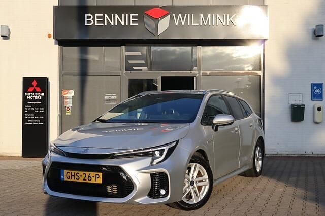 Grijs Gebruikt 2024 Suzuki Swace Style Stationwagen | € 26.995 (Eerlijke prijs) - Afbeelding 1/4