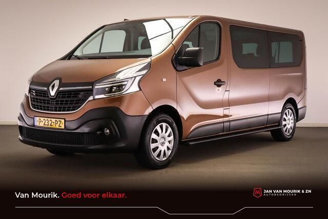 Bruin Occasion 2021 Renault Trafic Zen MPV | € 32.700 - Afbeelding 1/4