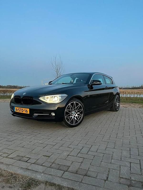 Occasion 2013 BMW 118 Hatchback | € 9.750 (Eerlijke prijs) - Afbeelding 1/4