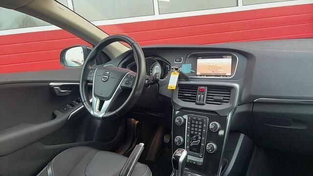 Occasion Volvo V40 123 PK (90 kW) 2017 Zwart Hatchback