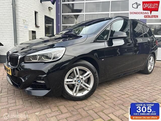 Zwart Gebruikt 2020 BMW 218 Stationwagen | € 18.844 (Goede deal) - Afbeelding 1/4