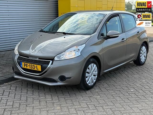 Grijs Gebruikt 2014 Peugeot 208 Hatchback | € 6.450 (Goede deal) - Afbeelding 1/4