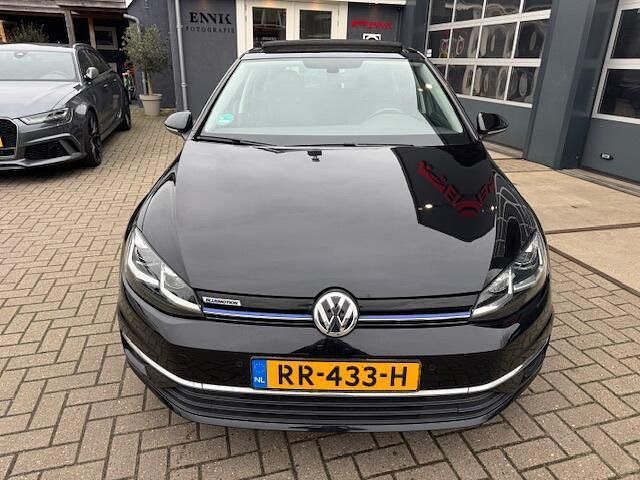 Occasion VW Golf VII Highline 131 PK (96 kW) 2018 Zwart Hatchback