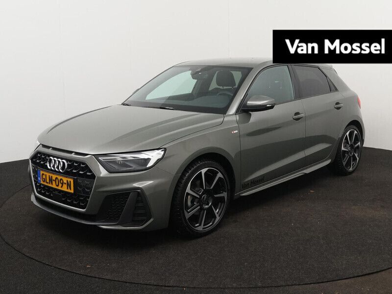 , metallic lak Gebruikt 2024 Audi A1 Sportback S-Line Hatchback | € 36.900 - Afbeelding 1/4