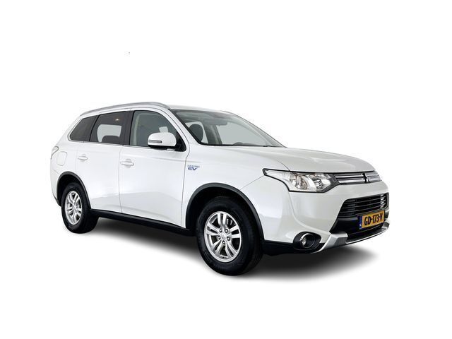 Wit Gebruikt 2015 Mitsubishi Outlander P-HEV Comfort Edition Stationwagen | € 10.445 (Eerlijke prijs) - Afbeelding 1/4