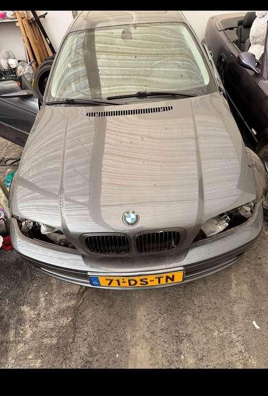 Grijs Gebruikt 1999 BMW 323 Executive Coupé | € 900 - Afbeelding 1/4