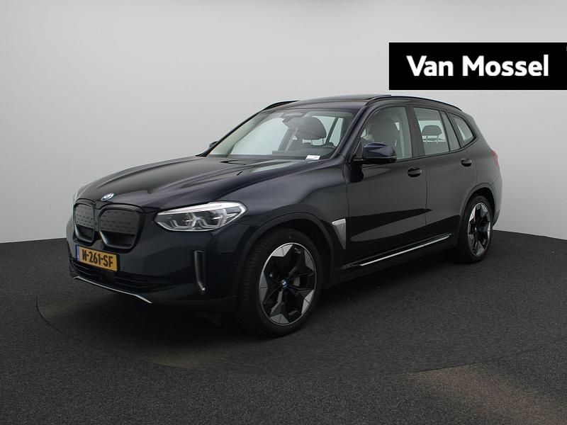 Zwart Gebruikt 2021 BMW iX3 Executive SUV | € 32.945 (Eerlijke prijs) - Afbeelding 1/4