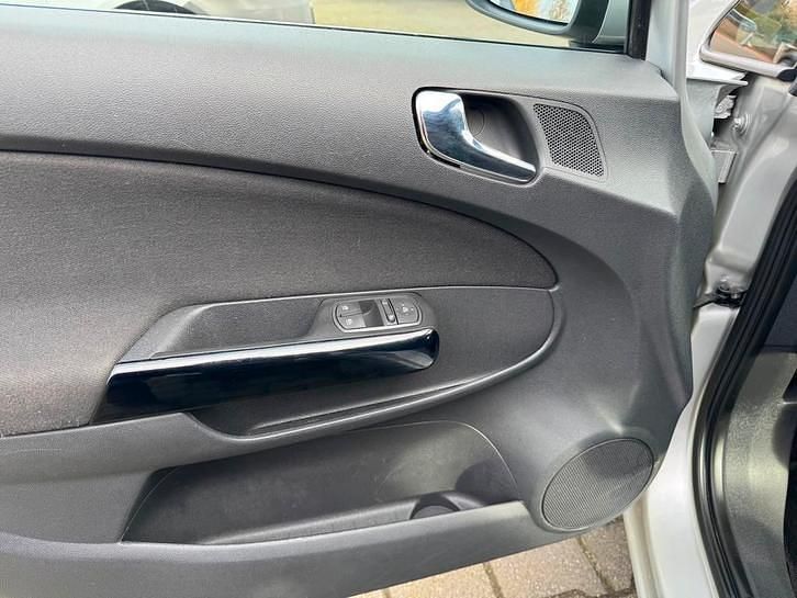Occasion Opel Corsa Selection 86 PK (63 kW) 2011 Grijs Hatchback