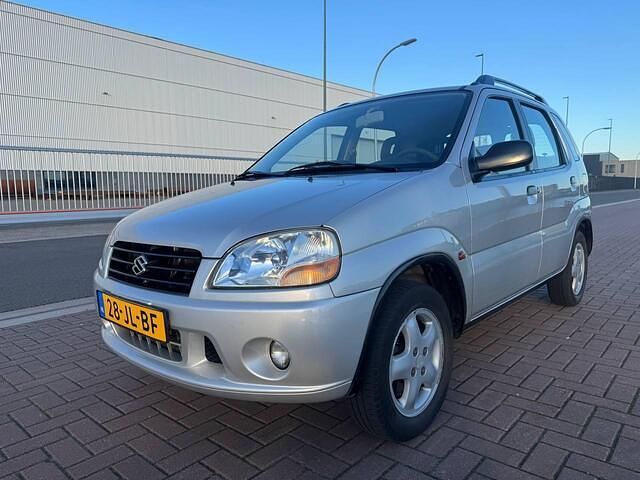 Occasion Suzuki Ignis 83 PK (61 kW) 2002 Grijs Hatchback