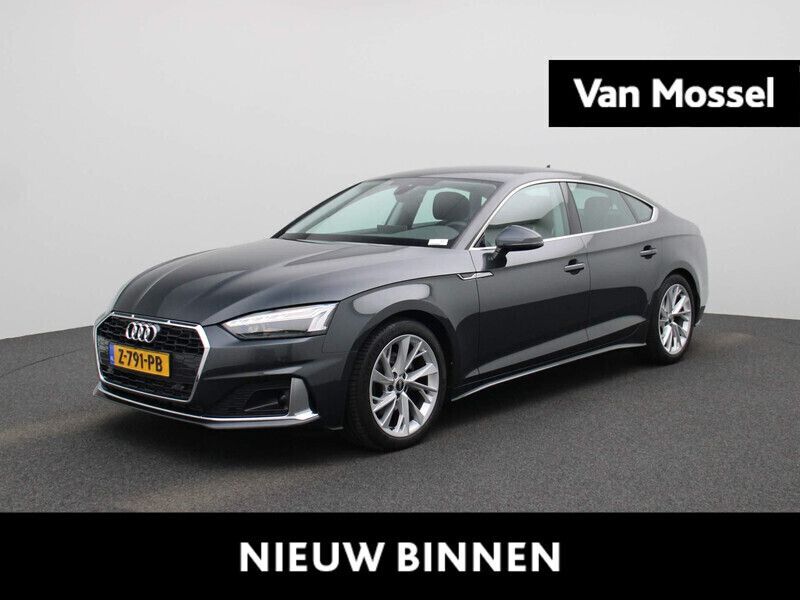 Grijs Gebruikt 2024 Audi A5 Sportback Advanced Hatchback | € 44.400 (Eerlijke prijs) - Afbeelding 1/4