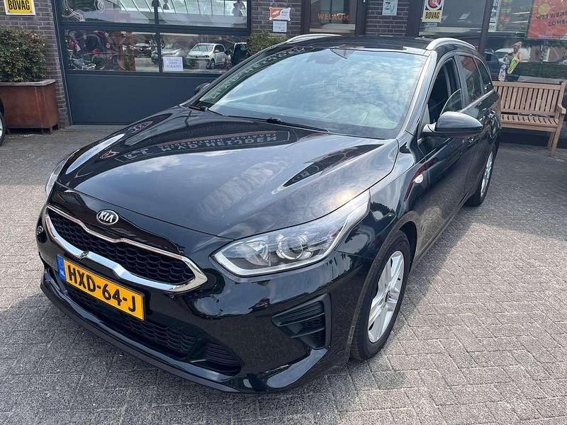 Zwart Gebruikt 2021 Kia Ceed Sportswagon Stationwagen | € 16.500 (Eerlijke prijs) - Afbeelding 1/4