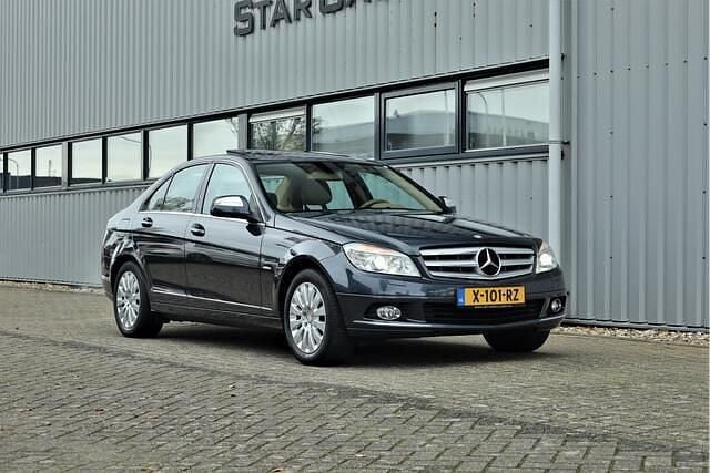 Grijs Gebruikt 2007 Mercedes C280 Elegance Sedan | € 18.950 - Afbeelding 1/4