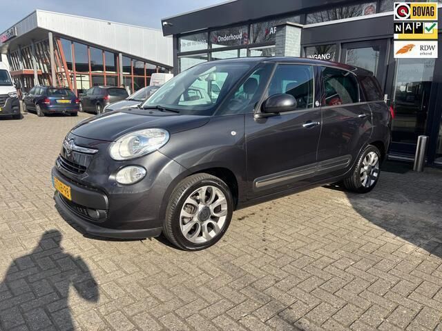 Grijs Gebruikt 2014 Fiat 500L Living MPV | € 7.799 (Goede deal) - Afbeelding 1/4