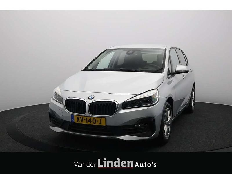 Grijs Gebruikt 2019 BMW 218 Active Tourer Executive MPV | € 16.950 (Super prijs) - Afbeelding 1/4