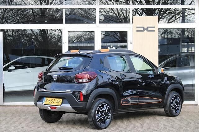 Occasion Dacia Spring Comfort Plus 33 kW (45 PK) 2022 Zwart Hatchback