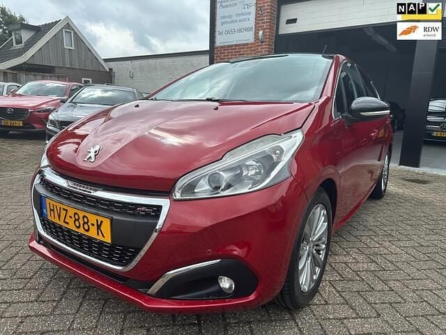 Occasion Peugeot 208 GT-line 110 PK (80 kW) 2017 Rood Hatchback