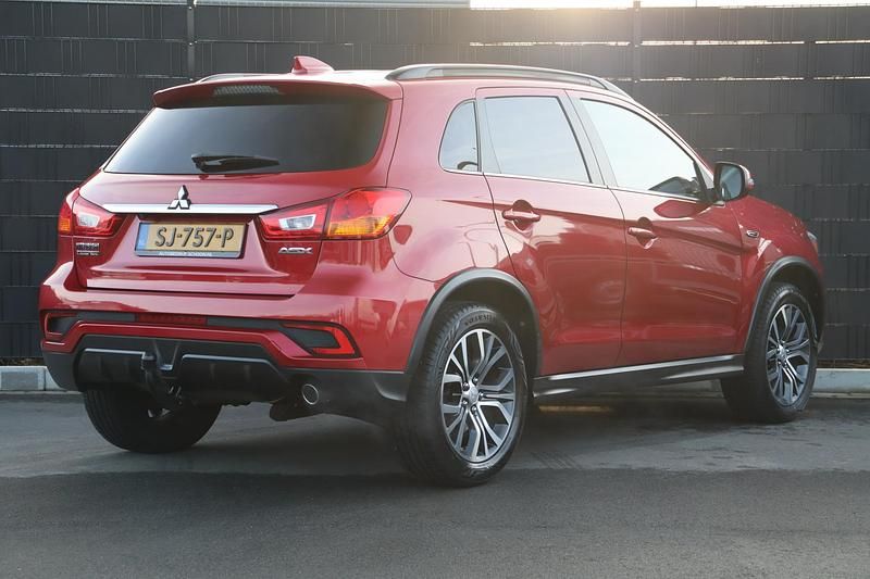 Occasion Mitsubishi ASX 117 PK (86 kW) 2018 Rood SUV