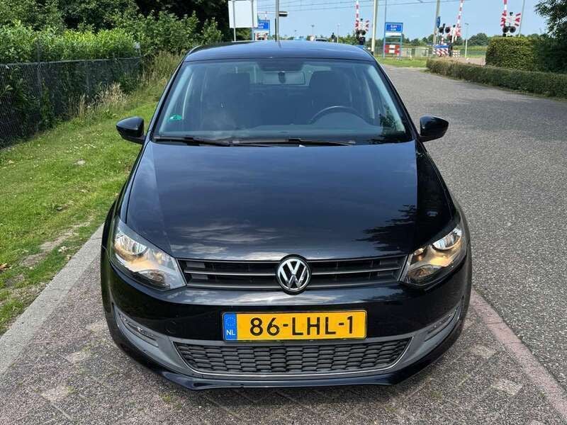 Zwart Gebruikt 2010 VW Polo Highline Hatchback | € 5.000 (Goede deal) - Afbeelding 1/4