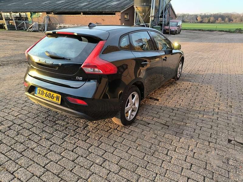 Occasion Volvo V40 120 PK (88 kW) 2016 Zwart MPV