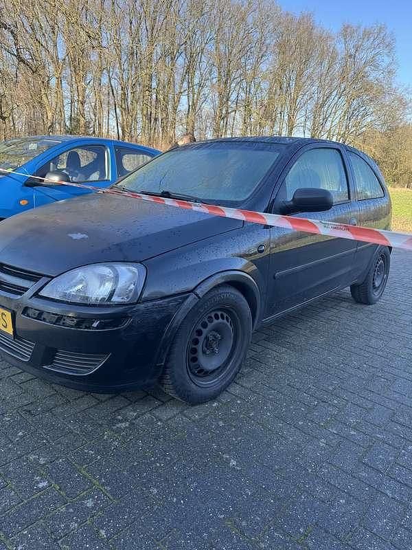 Occasion Opel Corsa Essentia 80 PK (58 kW) 2005 Zwart Hatchback