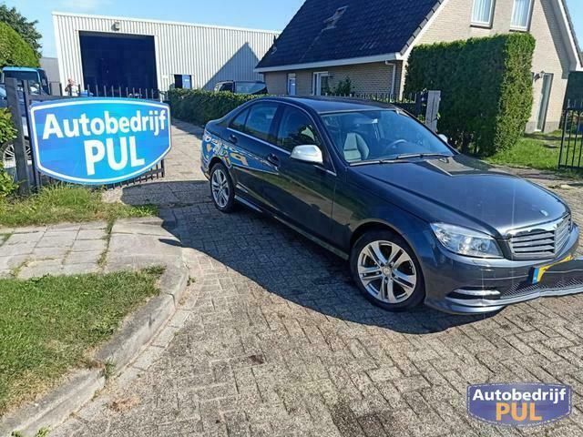 Grijs Gebruikt 2008 Mercedes C320 Avantgarde Sedan | € 18.750 - Afbeelding 1/4