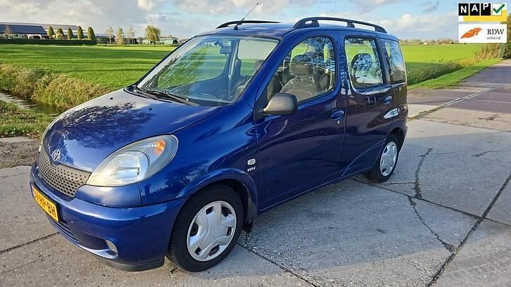 Gebruikt 2001 Toyota Yaris Sol Stationwagen | € 1.950 (Super prijs) - Afbeelding 1/1