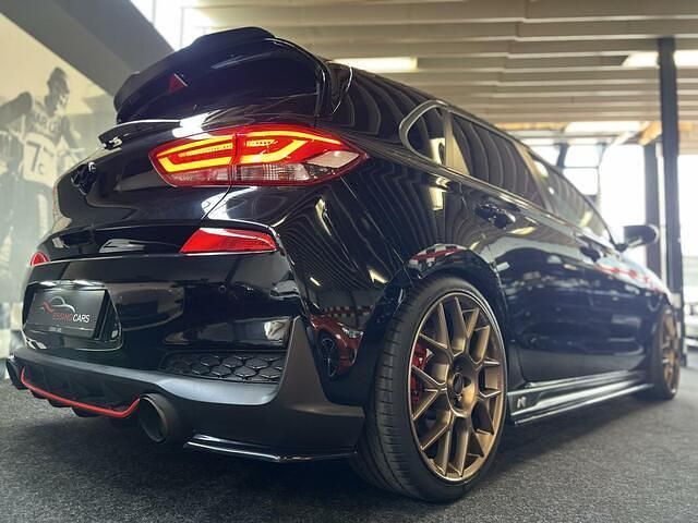 Zwart Gebruikt 2018 Hyundai i30 Hatchback | € 27.975 (Duur) - Afbeelding 1/4