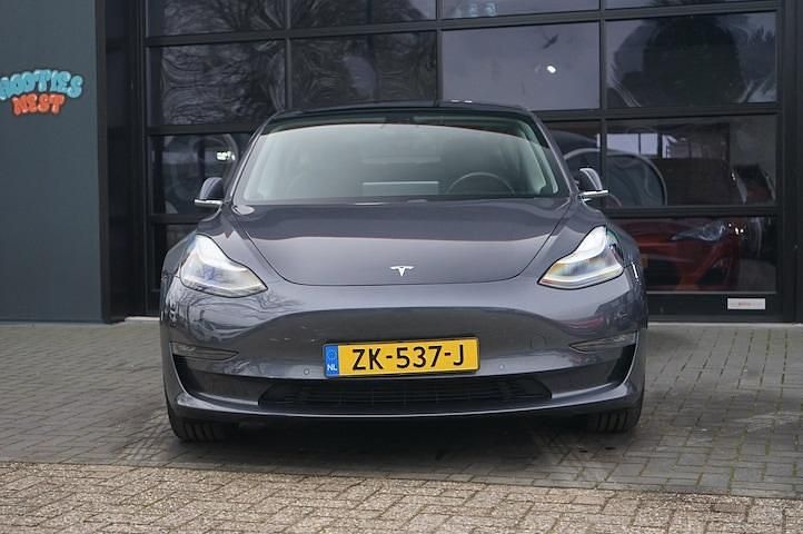 Occasion Tesla Model 3 Long Range RWD 235 kW (320 PK) 2019 Grijs Sedan