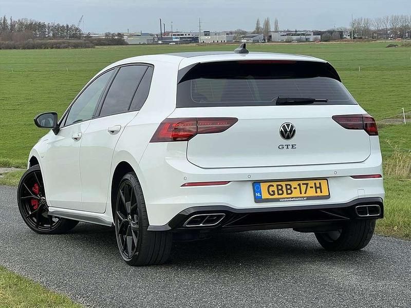 Occasion VW Golf VIII GTE 150 PK (110 kW) 2022 Wit Hatchback