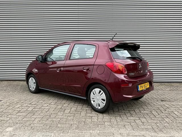 Occasion Mitsubishi Space Star 71 PK (52 kW) 2017 Paars Hatchback