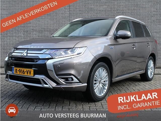 Bruin Gebruikt 2021 Mitsubishi Outlander Intense+ SUV | € 27.450 (Eerlijke prijs) - Afbeelding 1/4