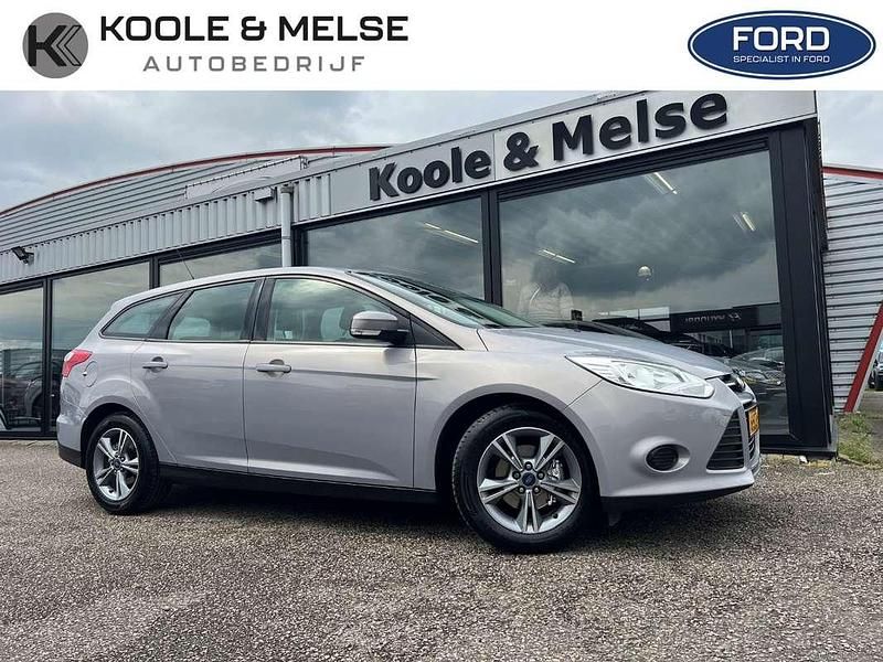 Grijs Occasion 2013 Ford Focus Stationwagen | € 7.900 (Duur) - Afbeelding 1/4