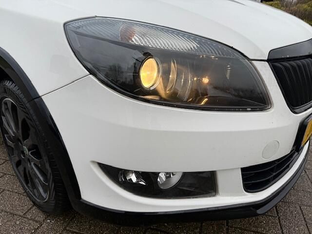 Occasion Skoda Fabia Elegance 86 PK (63 kW) 2012 Wit (metallic) Hatchback