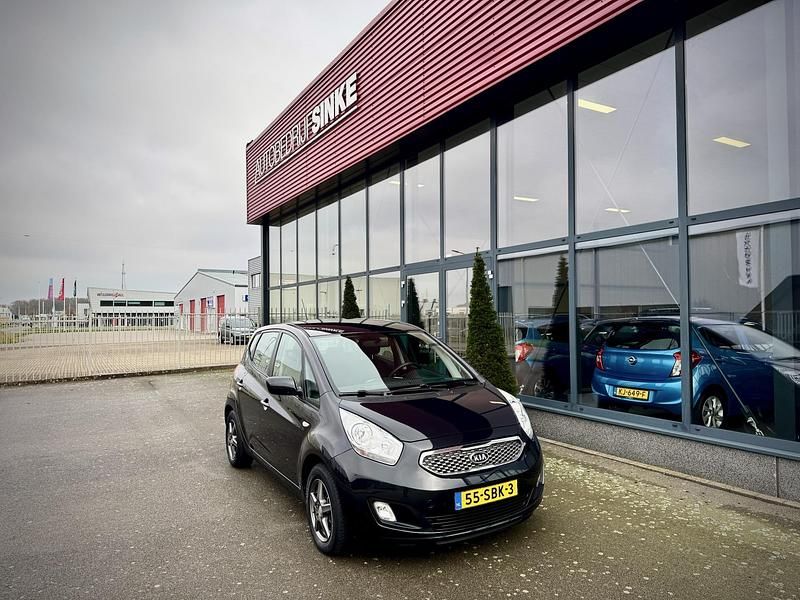 Zwart Gebruikt 2011 Kia Venga Hatchback | € 9.500 (Eerlijke prijs) - Afbeelding 1/4