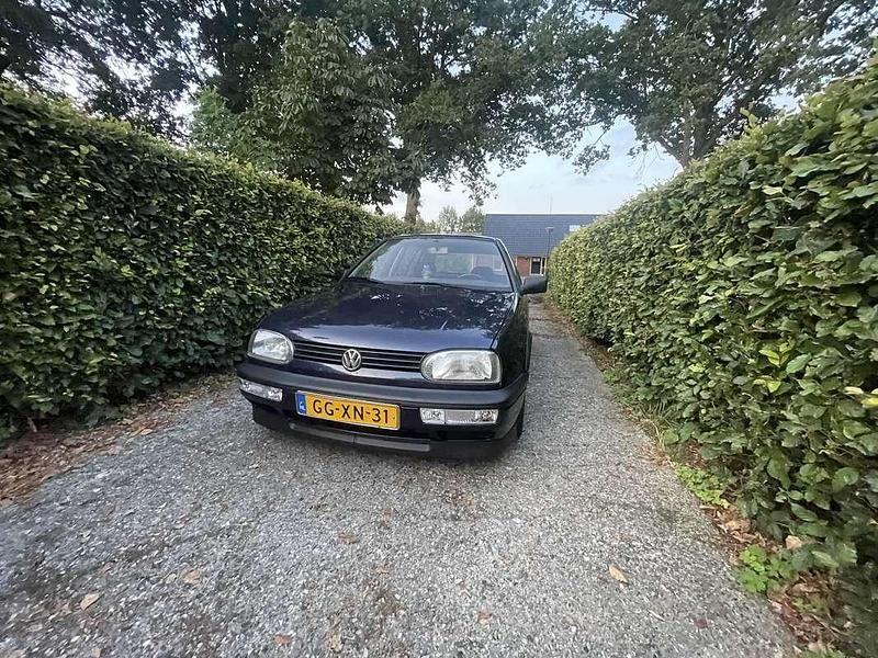 Occasion 1993 VW Golf III Sedan | € 1.500 - Afbeelding 1/4