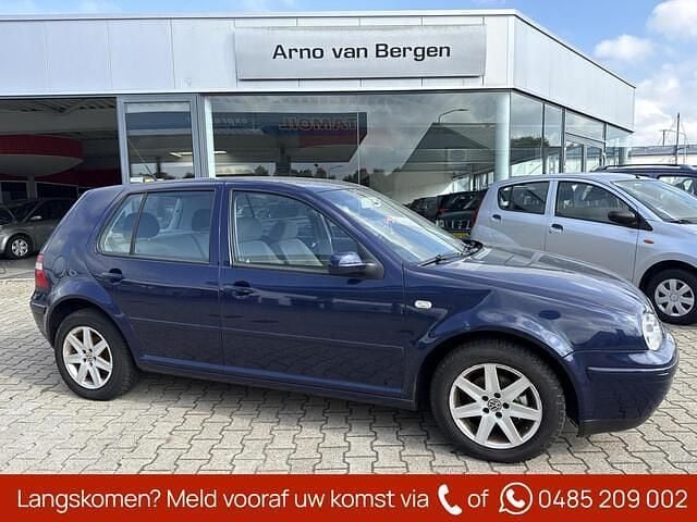 Blauw Gebruikt 2003 VW Golf IV Hatchback | € 2.995 (Eerlijke prijs) - Afbeelding 1/4