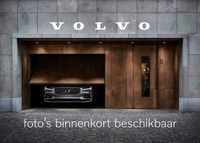 Occasion Volvo V90 Momentum 163 PK (119 kW) 2020 Blauw Stationwagen