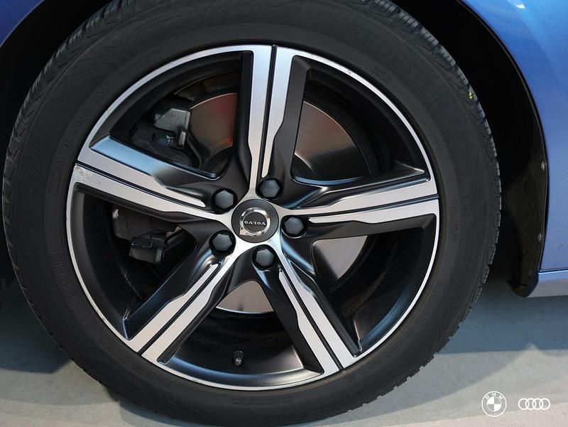 Occasion Volvo V90 R-Design 210 PK (154 kW) 2018 Blauw Stationwagen