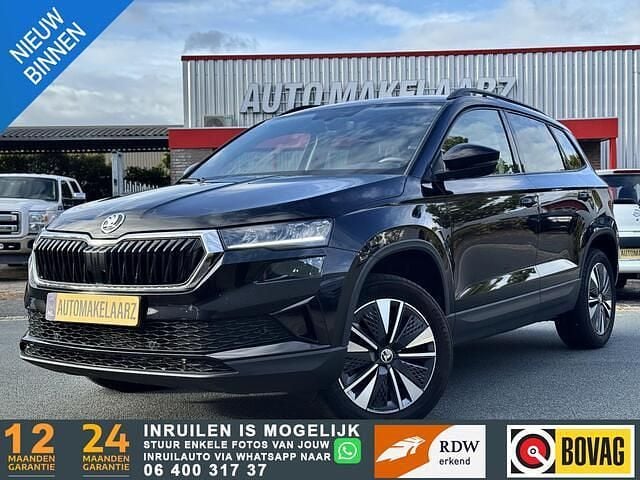 Zwart Gebruikt 2024 Skoda Karoq Business Line SUV | € 35.790 (Eerlijke prijs) - Afbeelding 1/4