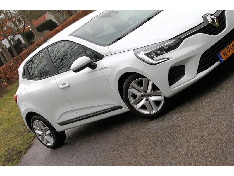 Occasion Renault Clio V Business 91 PK (66 kW) 2021 Wit Hatchback