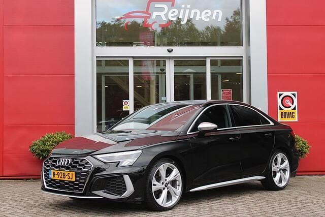 Zwart Gebruikt 2020 Audi S3 Ambiente Sedan | € 41.995 (Eerlijke prijs) - Afbeelding 1/4